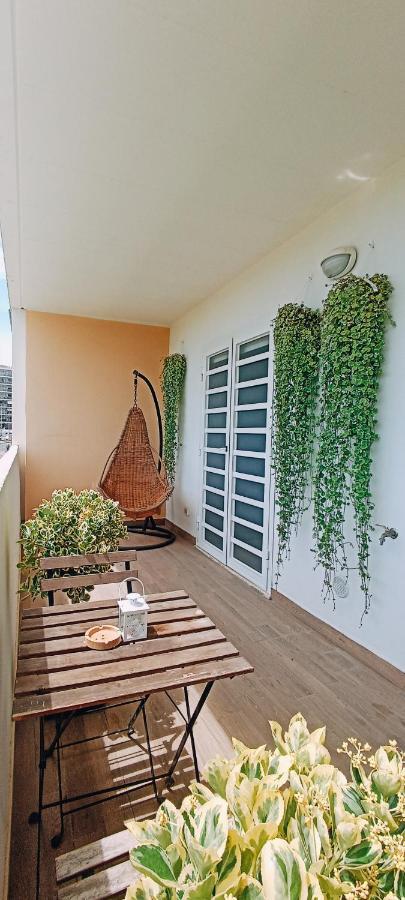 Apartment Greenhouse Rom